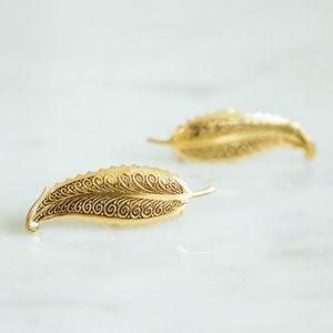 Vintage Leaf Screw Back Earrings